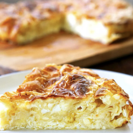 Byrek me Gjizë