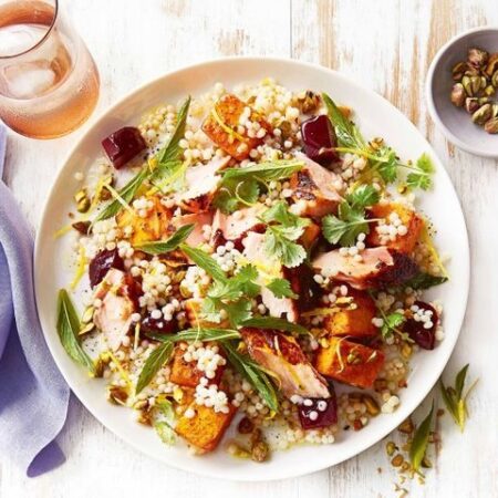 Sallatë me Salmon dhe Couscous