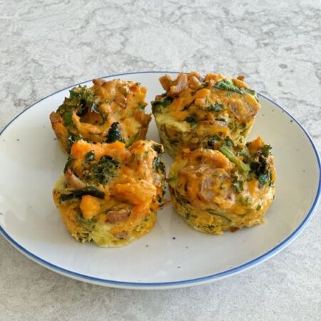 Muffin me Salmon dhe Patate të Ëmbël